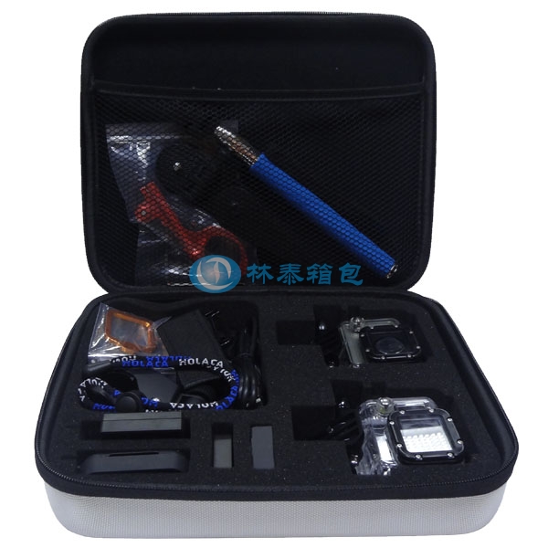 (非標(biāo)準(zhǔn)大號(hào))銀色 EVA相機(jī)包使用效果 (非標(biāo)準(zhǔn)大號(hào))銀色 EVA相機(jī)包使用效果