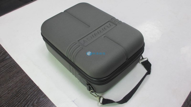 LTK-022 灰色居家工具箱包轉(zhuǎn)角細(xì)節(jié) LTK-022 灰色居家工具箱包轉(zhuǎn)角細(xì)節(jié)